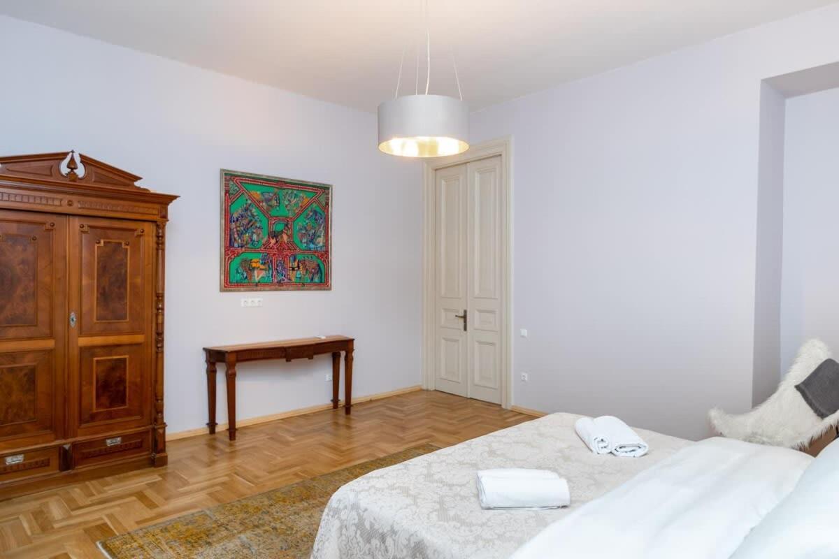 Stylish 2Br Apt In The Heart Of Old Tbilisi Ngoại thất bức ảnh